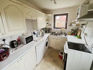 Kitchen- click for photo gallery